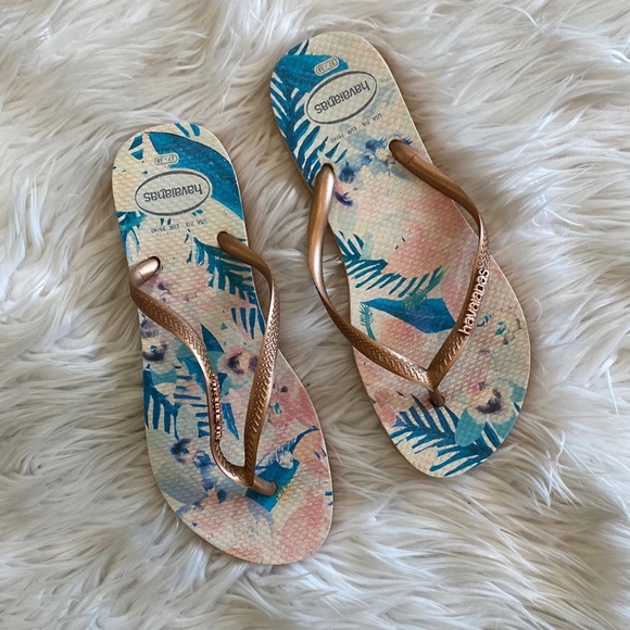 Havaianas Tropical Floral Thong Sandals Size 7/8 - Picture 1 of 10